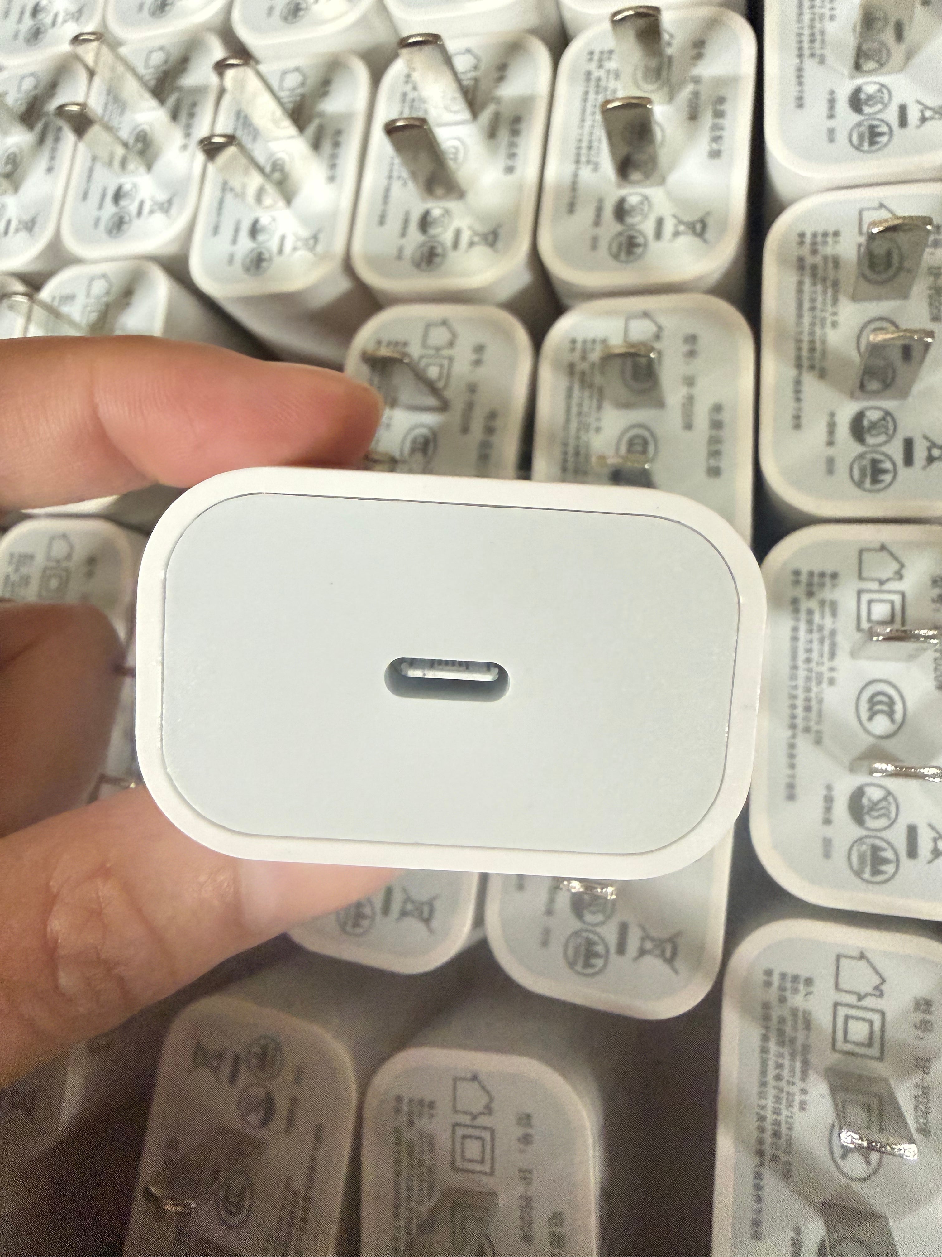 70PCS 20W USB-C Fast Chargers – Bulk Charging Cube Bundle for iPhone & Android